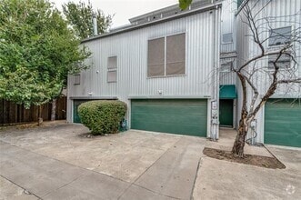 Building Photo - 3809 San Jacinto St