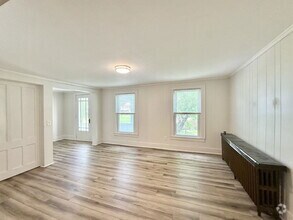 Building Photo - 18 Parmenter Ave