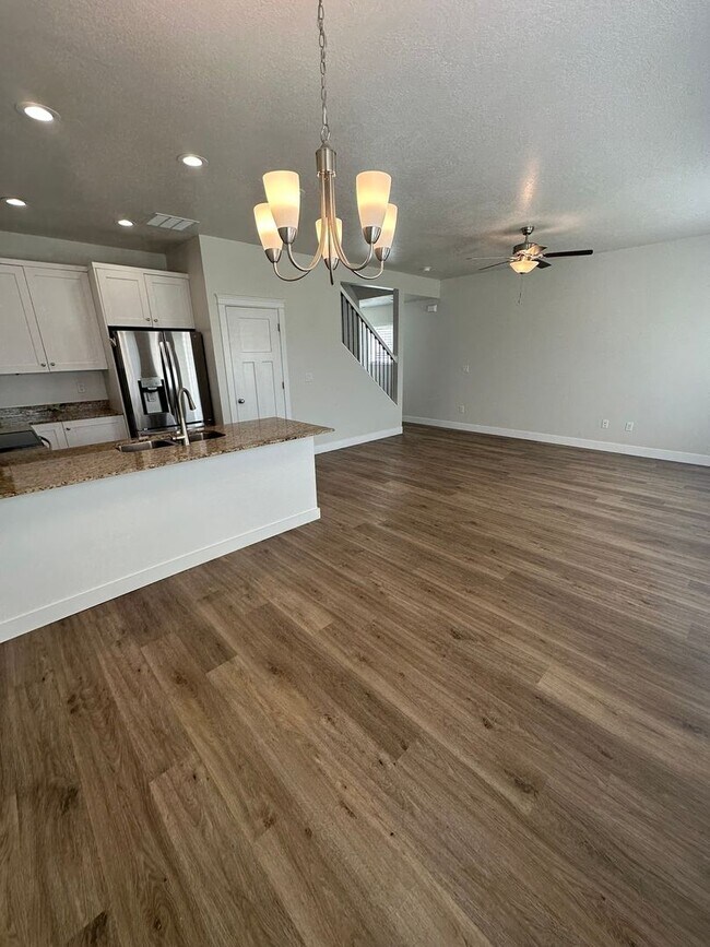 Foto del edificio - 3 Weeks Rent FREE! 3 Bed 2.5 Bath House for Rent in Morgan!