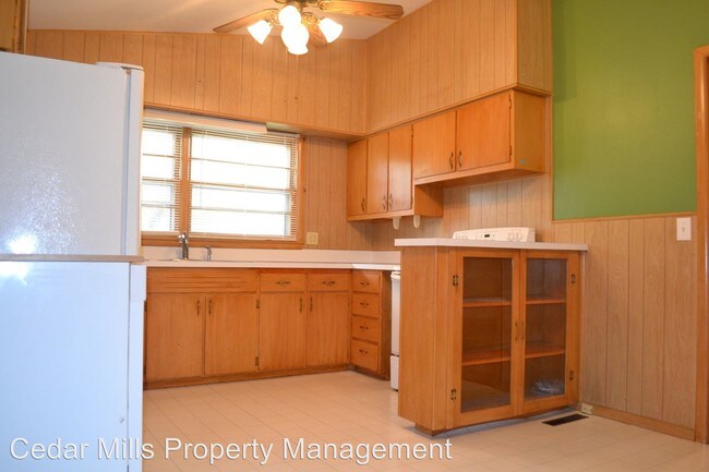 Foto del edificio - 3 br, 2 bath House - 2125 W. 25th St. N.