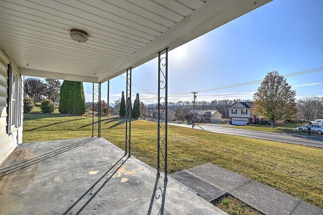 Foto del edificio - 1408 W College St