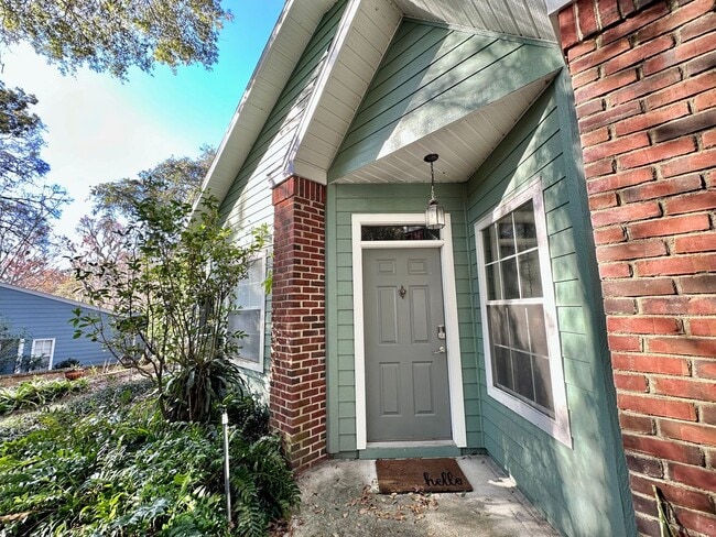 Building Photo - Beautifully Updated 2BR/2BA Corner Lot Home in Mill Pond – Monticello