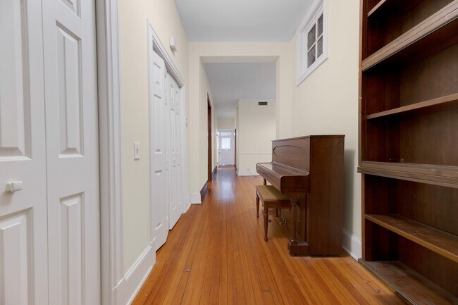 Foto del edificio - 2006 Columbia Rd NW