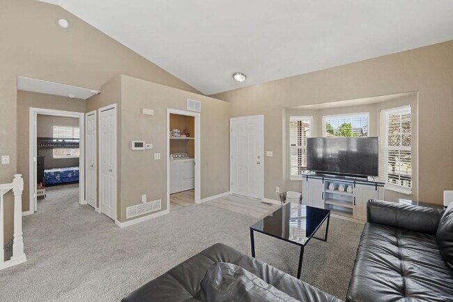Building Photo - Spacious 4-Bed Home with Finished Basement...