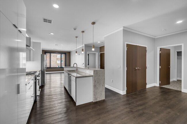 Interior Photo - Nineteen North