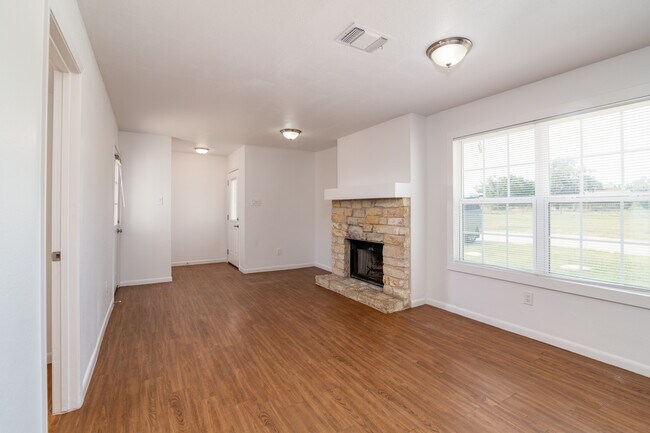 Abajo - 200 Butler Ranch Rd