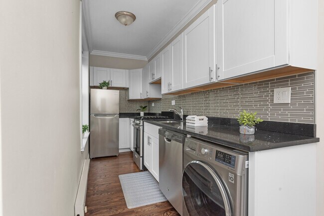 Foto del edificio - 915 W Waveland Ave