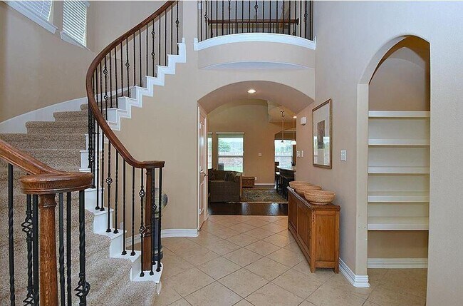Building Photo - 988 Catania Ln