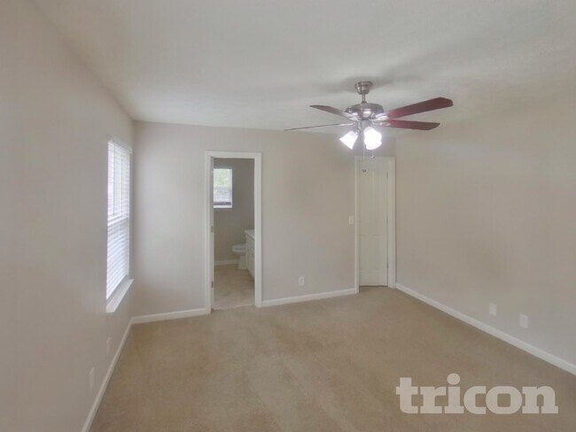 Building Photo - 1258 Tiree Dr