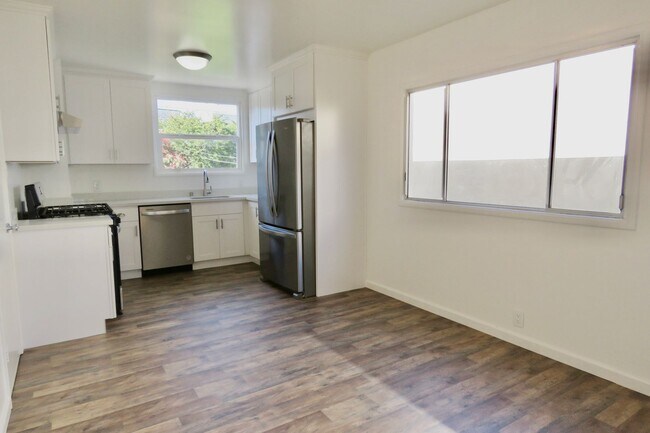 Foto del edificio - 52 Oakmont Dr
