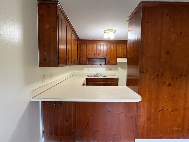 Foto del edificio - 2518 Cedarwood Dr