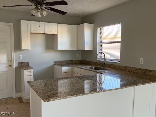 Foto del edificio - 1206 Diplomat Pkwy E