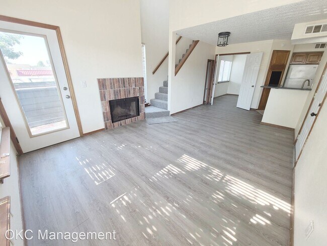 Foto del edificio - 2 br, 2 bath House - 11500 N May Avenue Un...