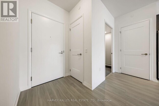 Photo du bâtiment - 25 Holly St