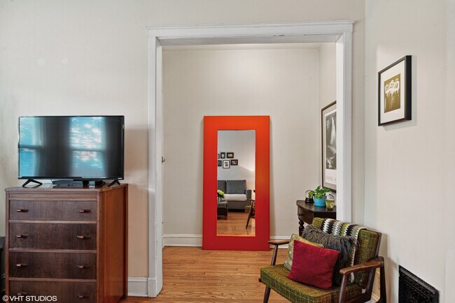 Foto del edificio - 1422 W Edgewater Ave