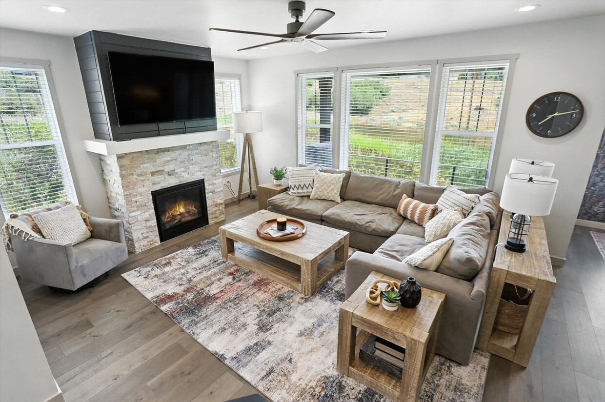 Foto principal - 12702 N Belaview Wy