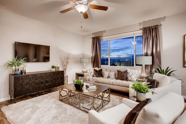 Building Photo - Beautiful 3 Bed, 2.5 Bath New-Build in Ber...