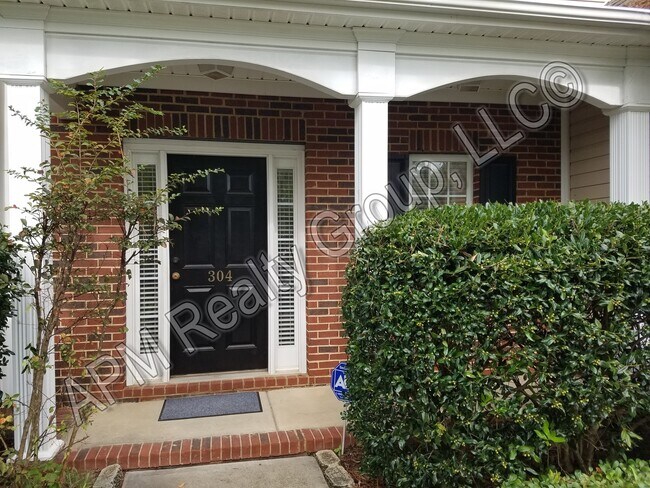 Building Photo - 304 Austree Dr