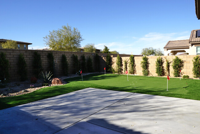 Building Photo - 35425 Domani Dr