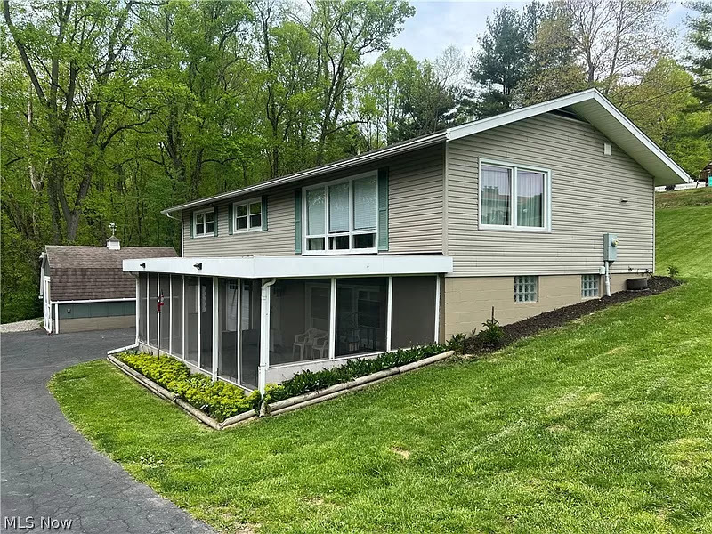 Primary Photo - 59620 Broadview Rd