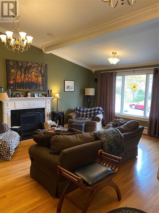 82 Cornwall Crescent, St. John's, NL A1E 1Z5 House for Rent in St