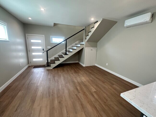 Foto del edificio - 5644 Printwood Way