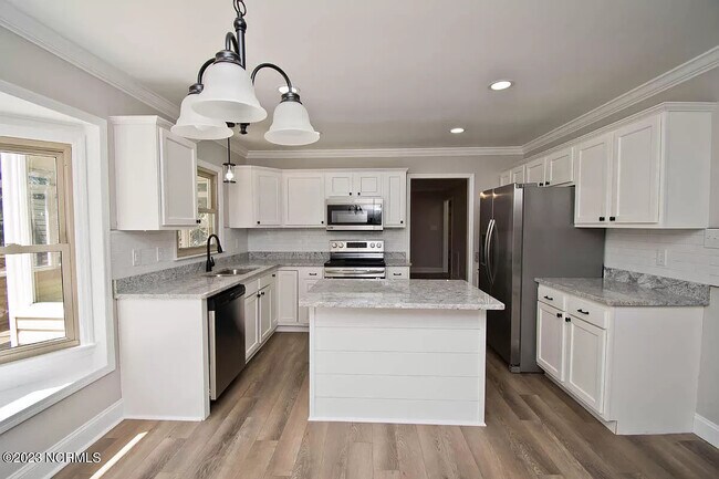 Foto del edificio - 229 Quailwood Ct