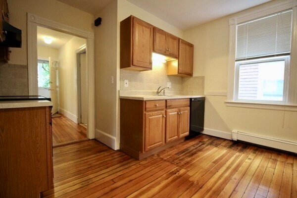 Building Photo - 47-49 Thorndike St