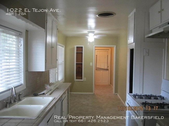 Building Photo - 1022 El Tejon Avenue