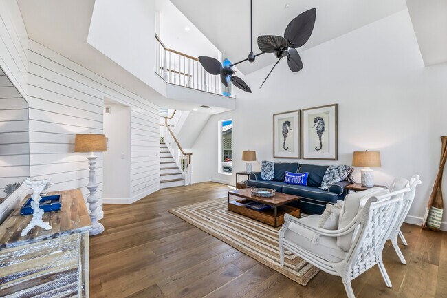 Building Photo - 786 Beach View Dr