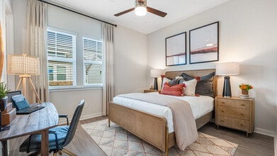 Building Photo - Yardly Ellenton