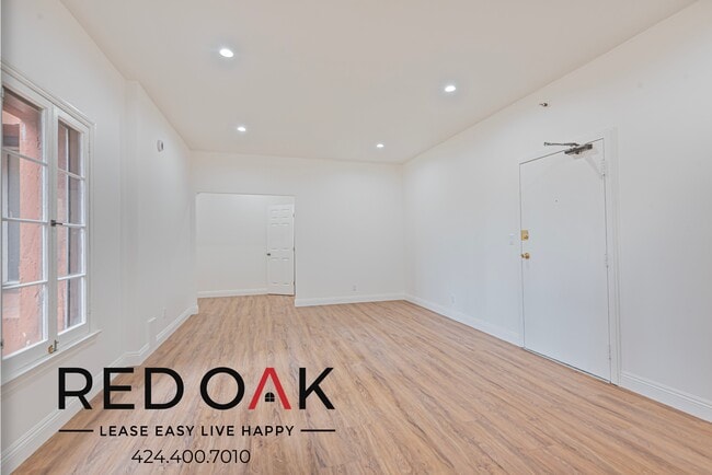 Foto del edificio - 5757 Franklin Ave