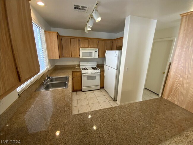 Building Photo - 9657 Belle Amour Ln