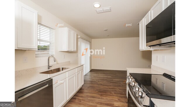 Foto del edificio - 182 Kinsale Dr