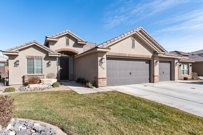Building Photo - 559 S Ascend Dr