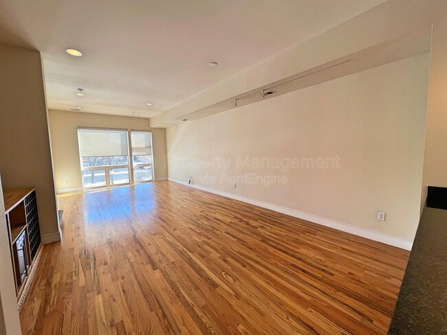 Photo - 2403 Bryant St Apartment