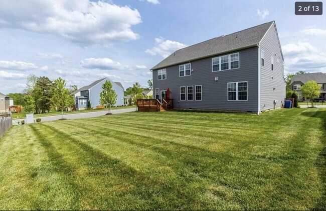 Building Photo - 5000 Maben Hill Ln
