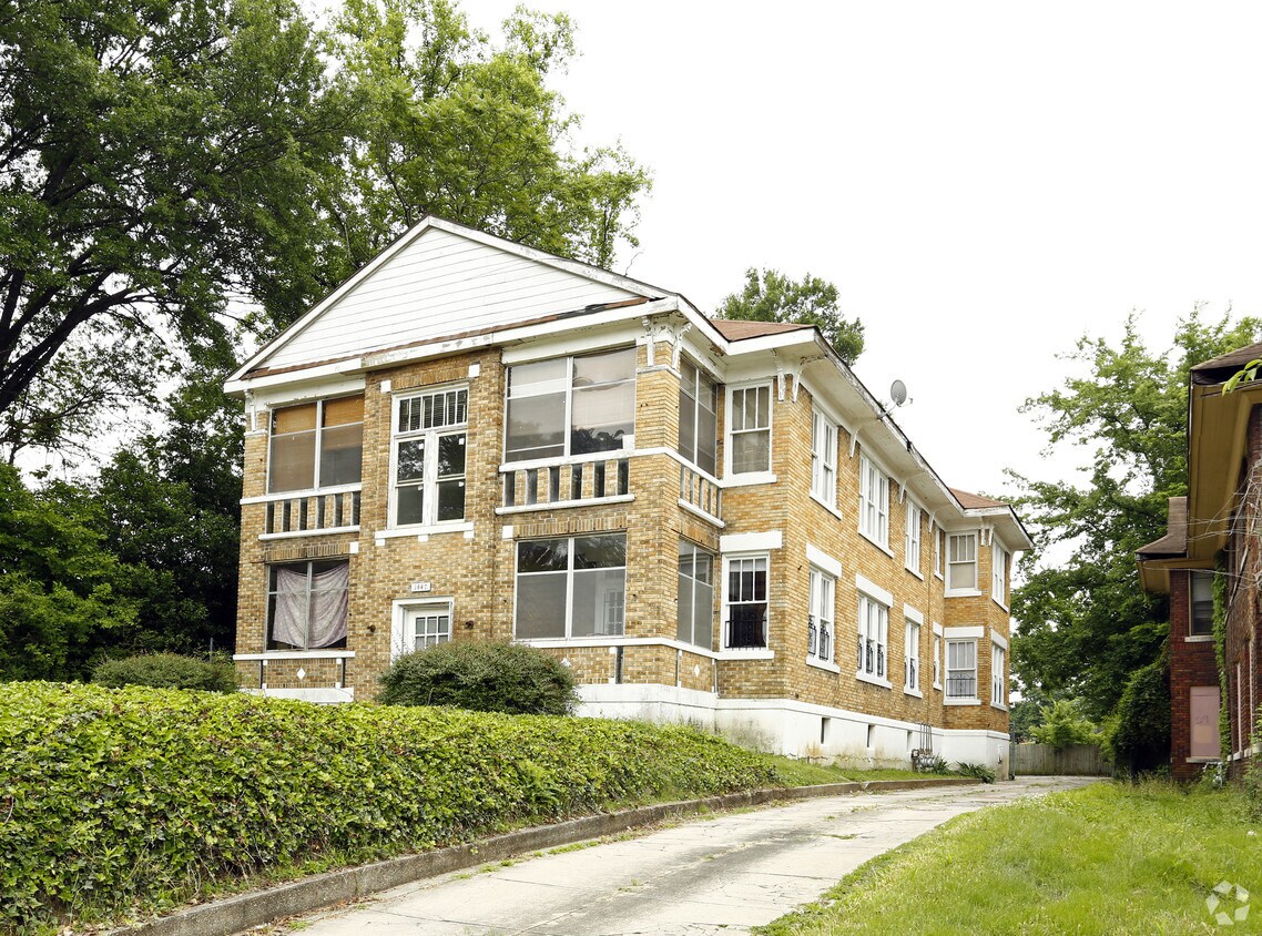 1447 Poplar Ave, Memphis, TN 38104 Apartments in Memphis, TN