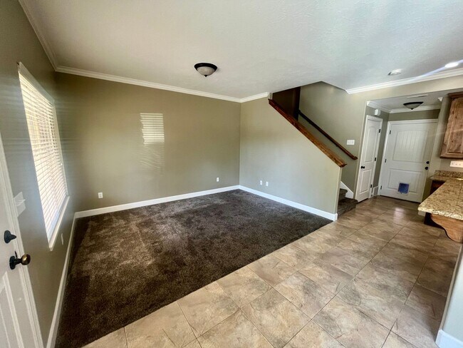 Foto del edificio - Lovely townhome for rent in Orem