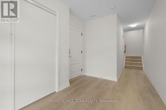 Building Photo - 975 Athenry Ct