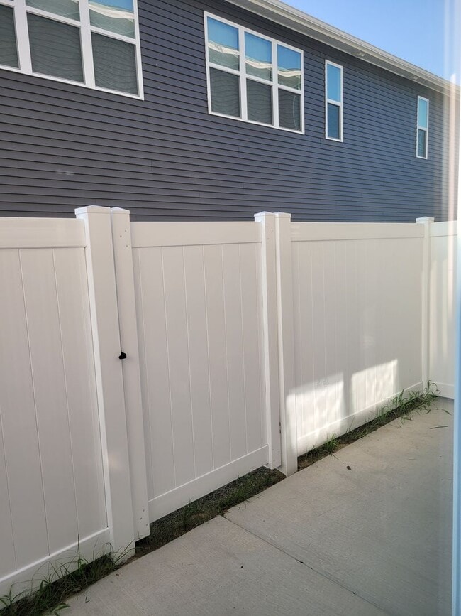 Building Photo - 506 Watauga Ave