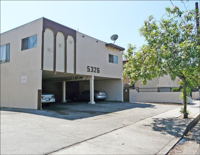 Foto del edificio - 5326 Cahuenga Blvd
