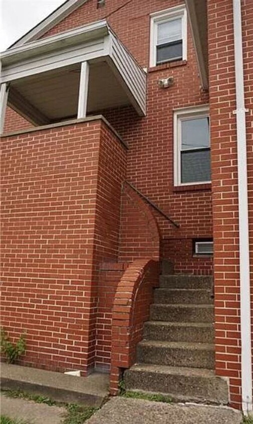 1818 Grant Street (Full Service) Apartment for Rent in Aliquippa, PA