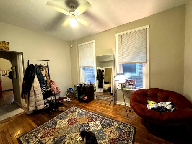 Foto del edificio - 1406 N Campbell Ave