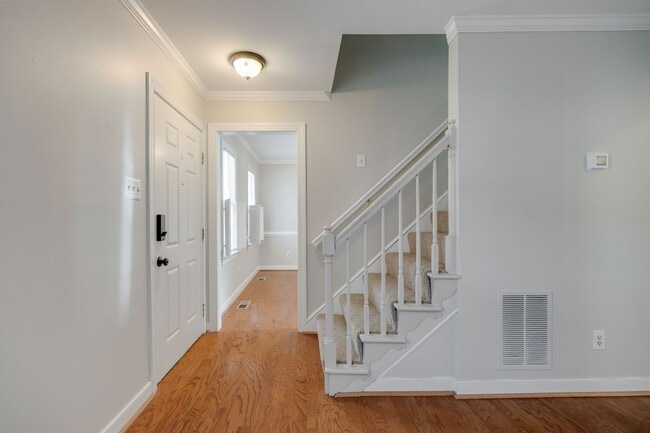 Building Photo - Beautiful 4 Bedroom 3 Bathroom Home in North Chesterfield ***Available Early April***