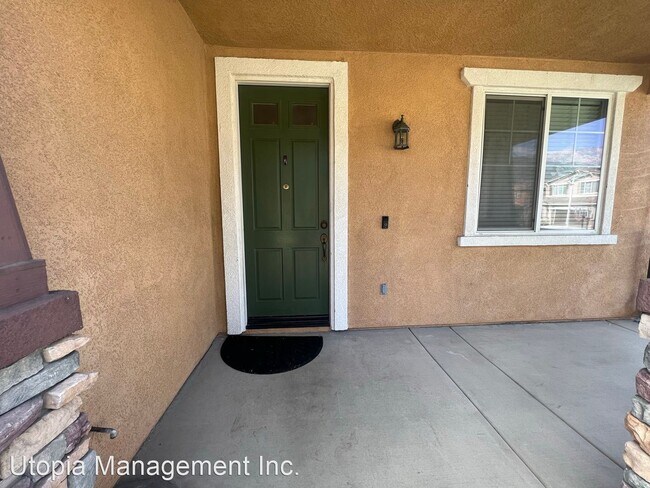 Foto del edificio - 4 br, 3 bath House - 15131 Crane St