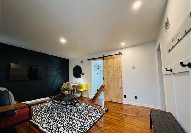 Foto del edificio - 2119 DR