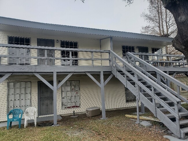 Building Photo - 8002 Trapier Ave