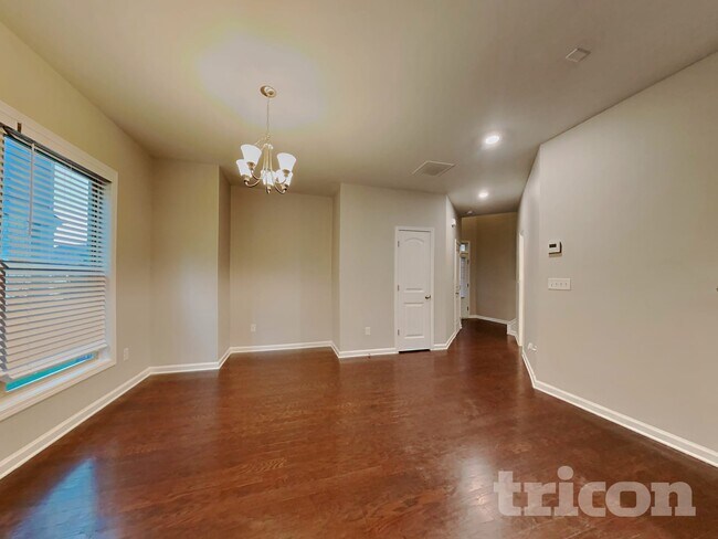 Foto del edificio - 3440 Baylor Cir