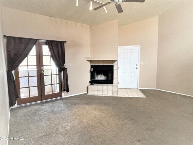 Foto del edificio - 16402 N 31st St